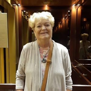 Meet your Posher, Joy